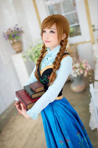 File:Tomia-Anna.jpg