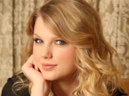 File:Tayolr swift.jpg