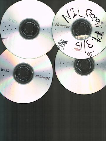 File:CD's222.jpeg
