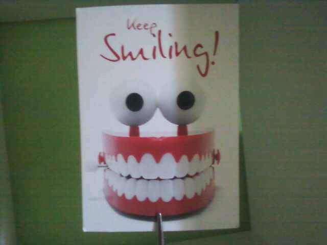 Datei:Keep smiling.jpg
