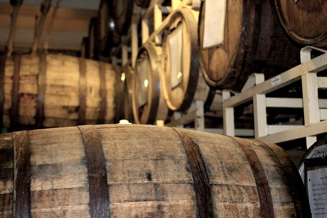 Datei:Barrels-218176 1280.jpg