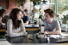 Bella and Edward in Biology.jpg