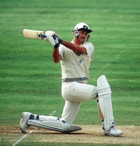 File:365-days-cricket-Richard-Hadlee.jpg