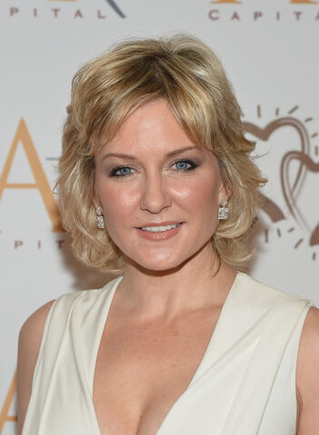 File:Amy Carlson.jpg