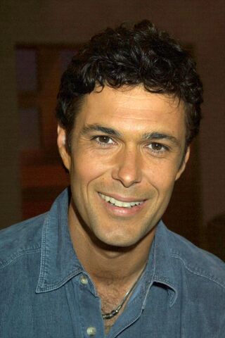 File:Carlos Bernard.jpg