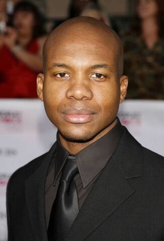 File:Leonard Roberts.jpg