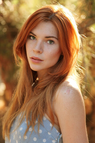 File:Courtney Halverson.jpg
