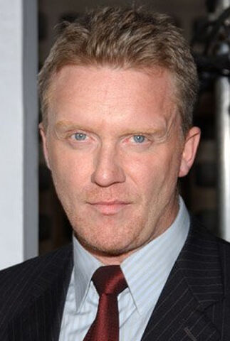File:Terry Serpico.jpg