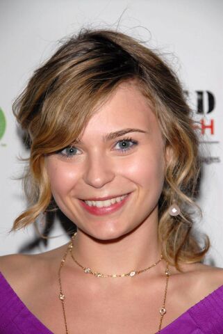 File:Alexandra Krosney.jpg