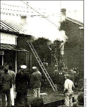 Rowhouse-fire(2)200