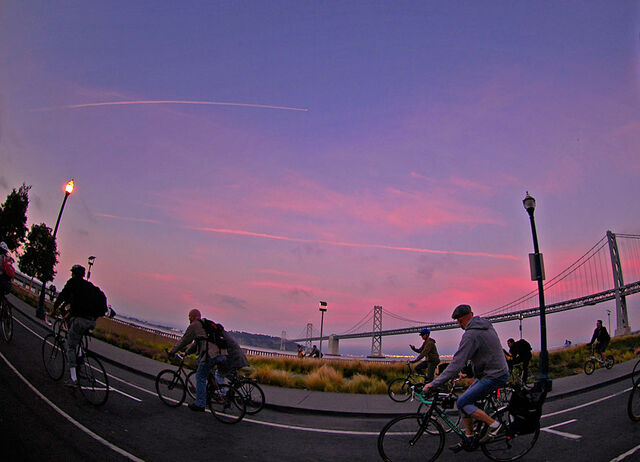File:Criticalmass-sf-baybridge.jpg