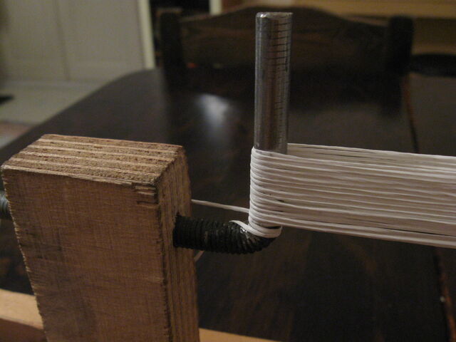File:Making endless loop strings-1024x768-03.jpg