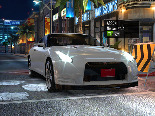 File:White Nissan GTR.png