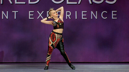 File:JoJo Siwa - Fancy.jpg