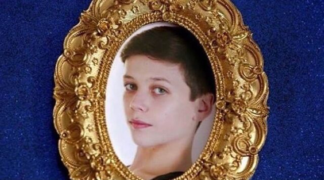 File:Harry Headshot.jpg