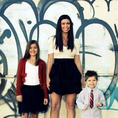 File:Kalani family.jpg