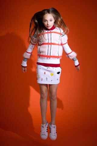 File:Maddie Elle Magazine 10.jpg