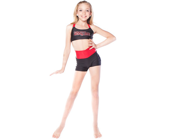 File:Brynn hollywoodblackredshort04.jpg