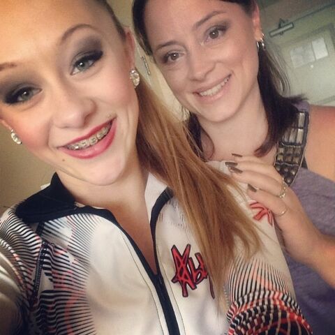 File:Kate with Kaleigh in ALDC jacket.jpg