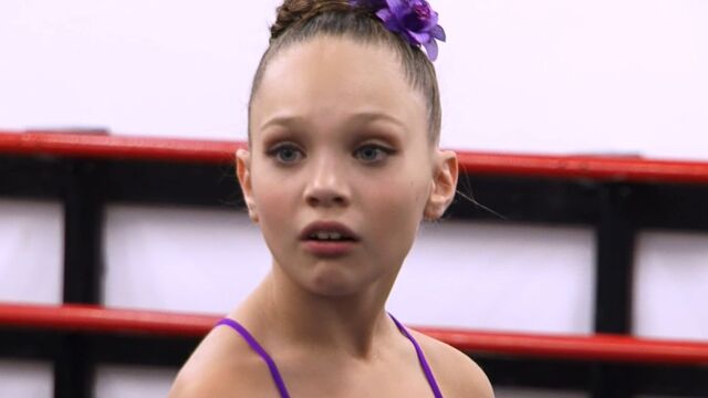 File:304 Maddie group rehearsal.jpg