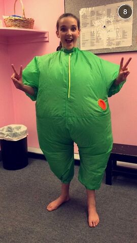 File:504 halloween Kendall.jpg