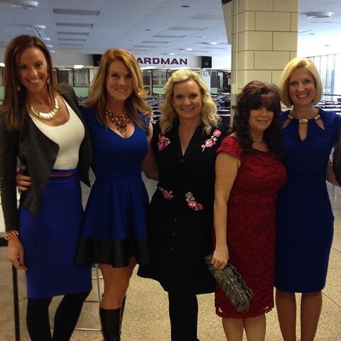 File:Select Ensemble Moms S4B.jpg
