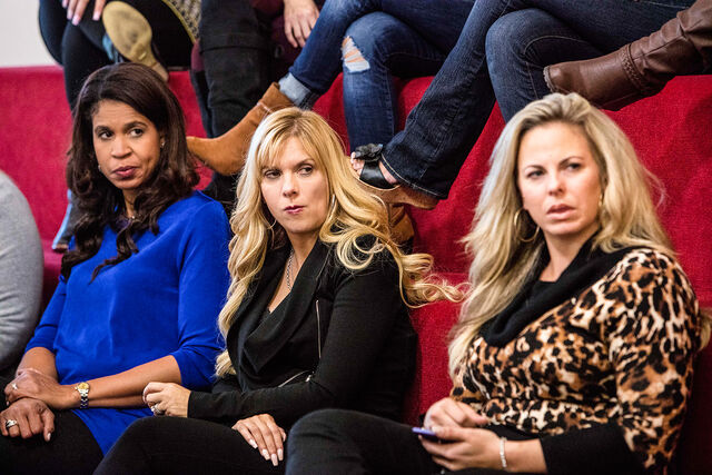File:6 moms 3.jpg