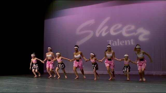 File:701 Group Dance 3.jpg