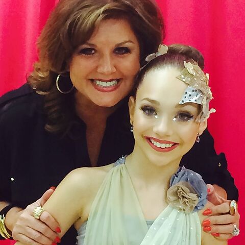 File:Abby Maddie 2014-12-16.jpg