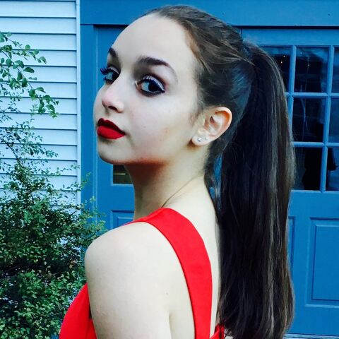 File:Brooke Shore 2016.jpg