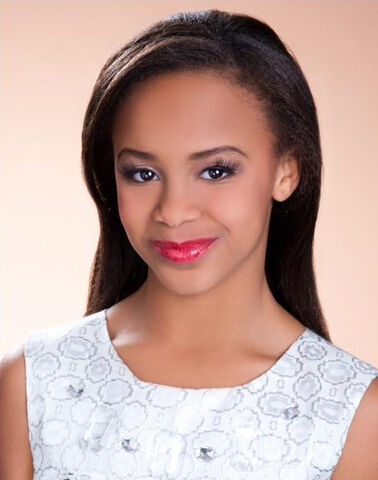 File:Nia S2 Headshot.jpg
