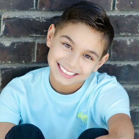 File:Gavin Morales 2015-05-19.jpg