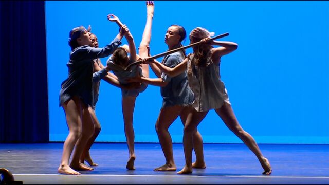 File:708 Group Dance 4.jpg