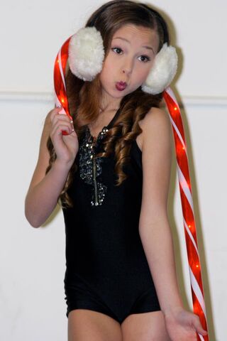 File:Sophia-candycane.jpg