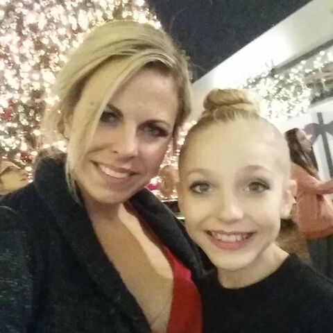 File:Brynn and Ashlee pic.jpg
