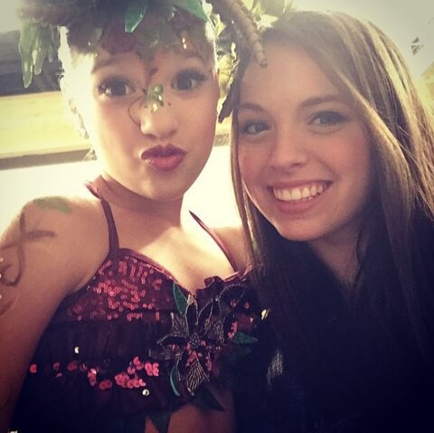 File:Mackenzie with Payton 2015-01-31.jpg