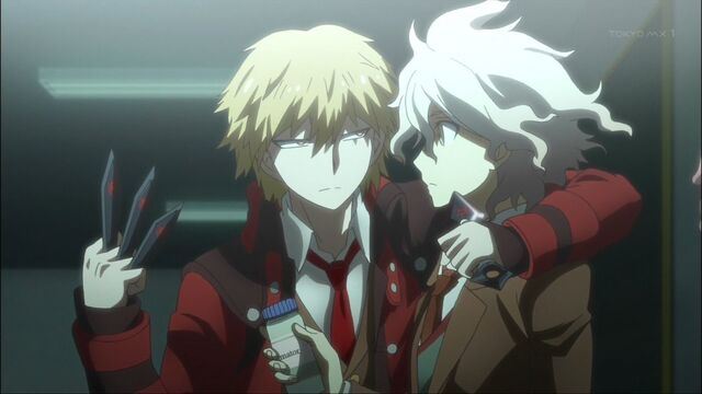 File:Izayoi threatened Komaeda.jpg