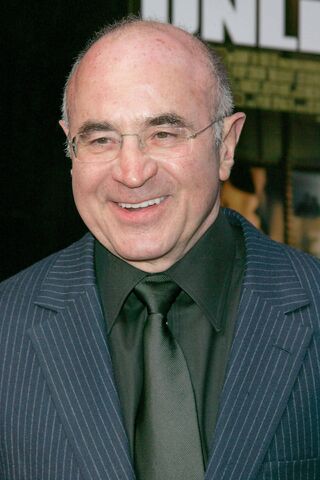 File:Bob Hoskins.jpg