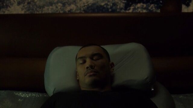 File:S01e01 398.jpg