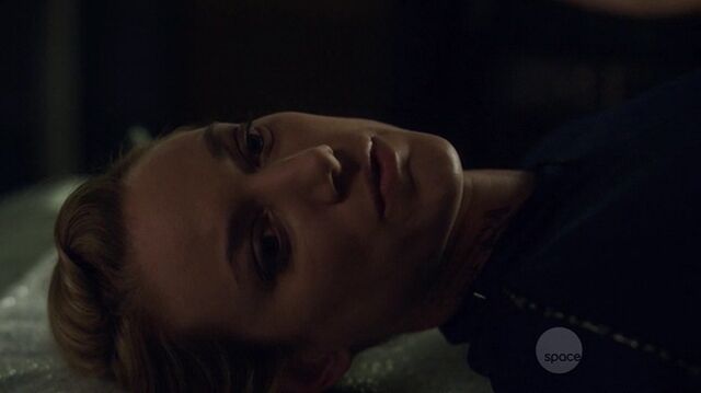 File:S01e01 221.jpg