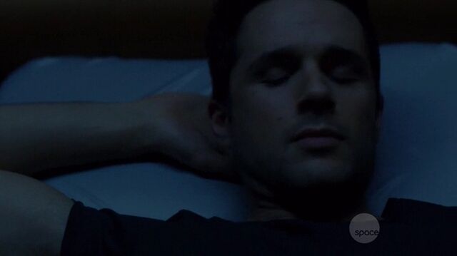 File:S01e01 421.jpg
