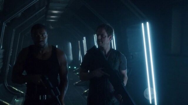 File:S01e01 110.jpg