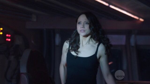 File:S01e01 40.jpg