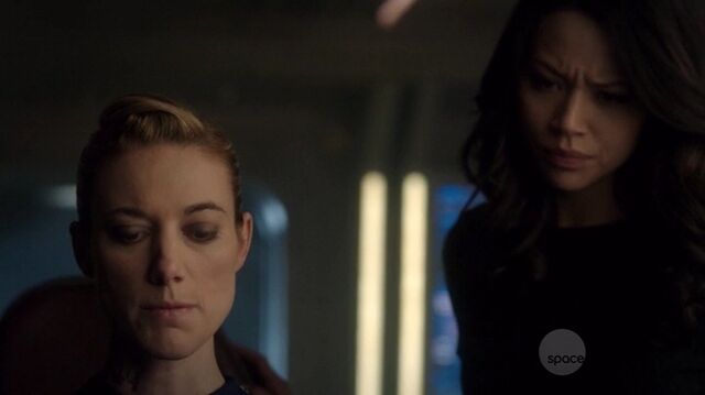 File:S01e01 301.jpg
