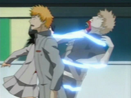Rukia removes Ichigo