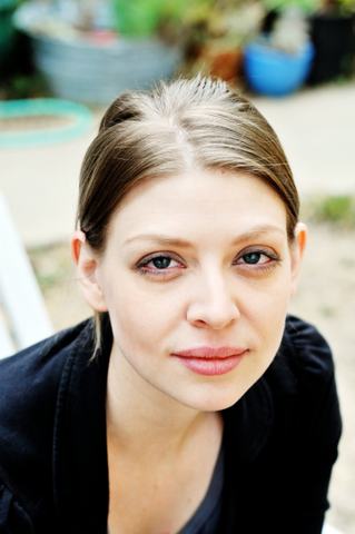 File:Amber-Benson.png