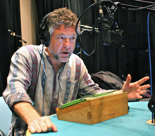 File:Curtaincall-greg-patmore.jpg