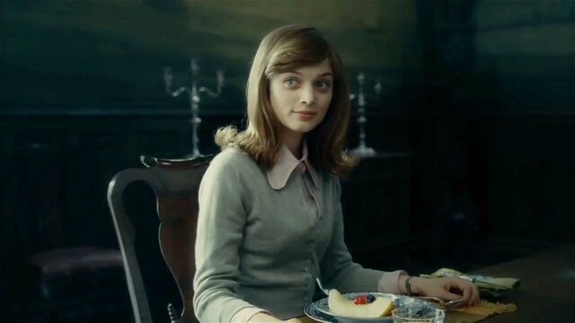 File:Darkshadows dontthrowballs hd.jpg