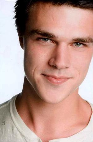 Finn Wittrock