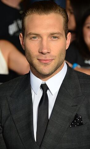 Datei:Jai Courtney.jpg